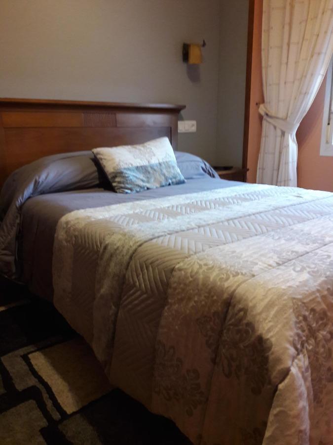 Hotel Los 14 Pravia Zewnętrze zdjęcie