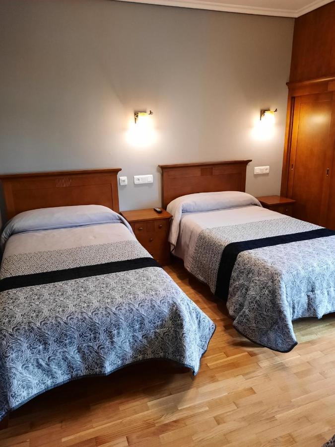 Hotel Los 14 Pravia Zewnętrze zdjęcie