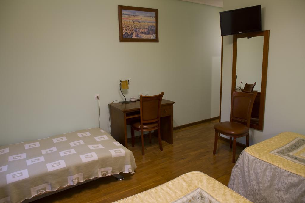 Hotel Los 14 Pravia Zewnętrze zdjęcie
