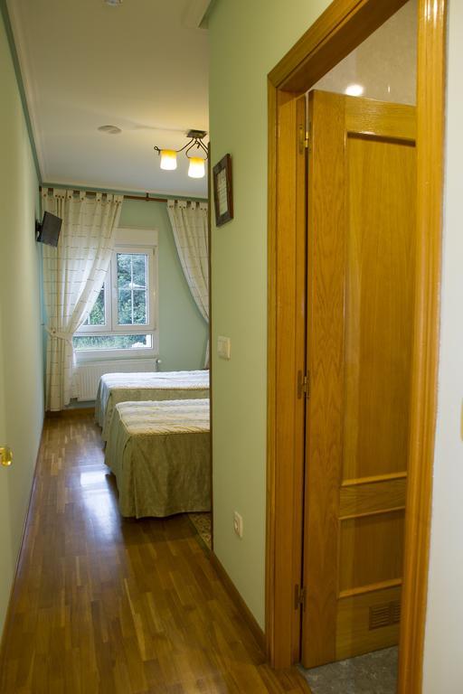 Hotel Los 14 Pravia Zewnętrze zdjęcie