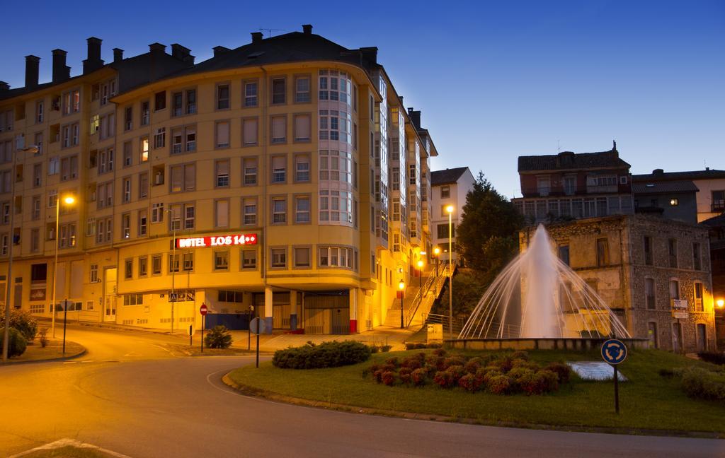 Hotel Los 14 Pravia Zewnętrze zdjęcie